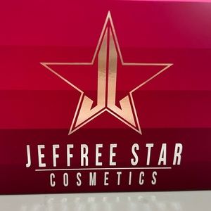 Jeffree Star’s Velour lipstick Bundle